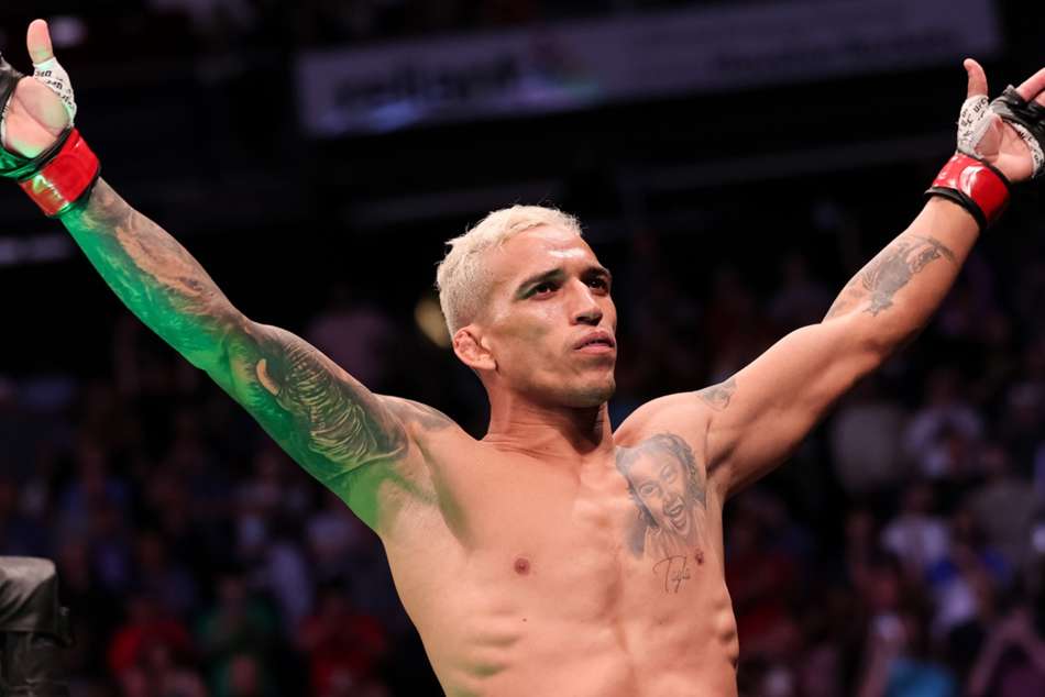 Oliveira warns McGregor 'I'm going to put you on your a* ...