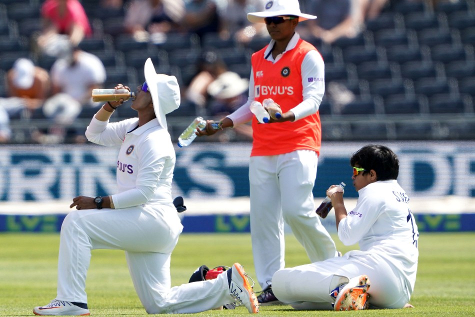 India Women vs England Women: England declare 1st innings ...