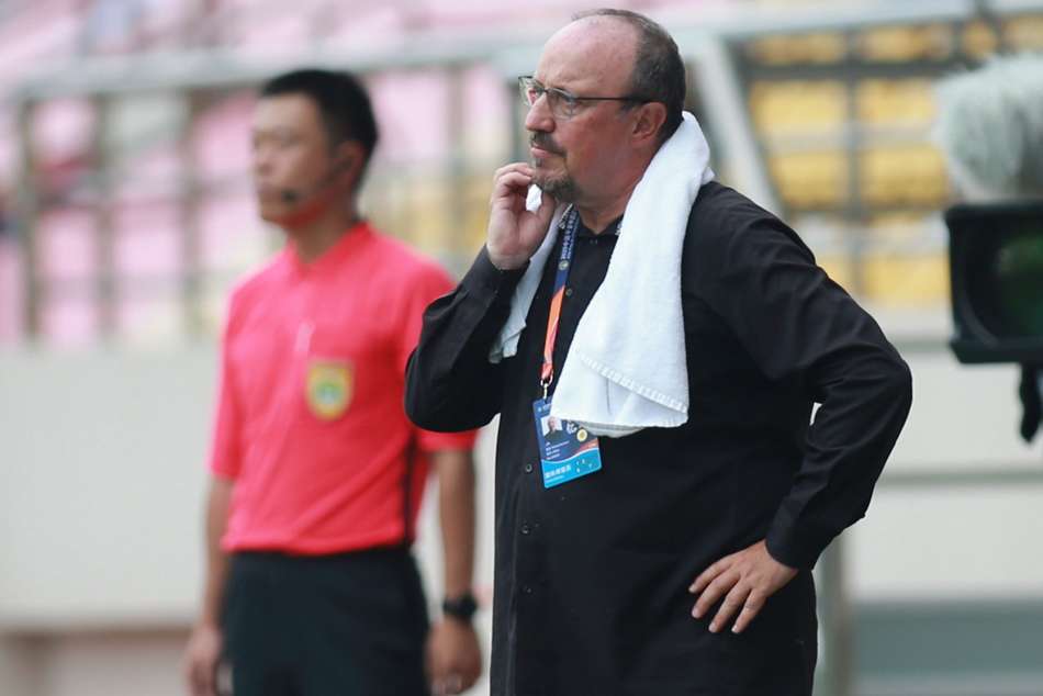 Rumour Has It Rafael Benitez Eyes Merseyside Return Everton Chelsea Match Psg Hakimi Bid