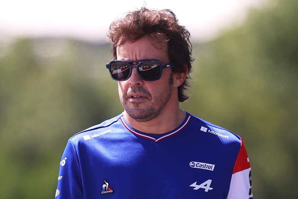Alonso Staying Alpine For 2022 Formula One Season