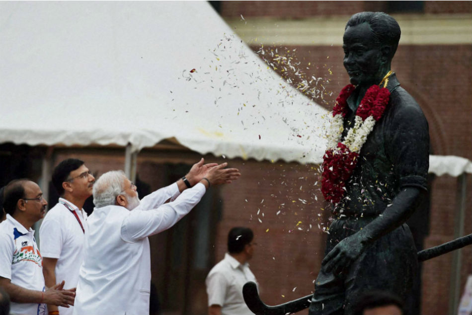 Dhyan Chand 117th Birth Anniversary Pm Modi Hails Hockey Wizard As Nation Celebrates Sports Day