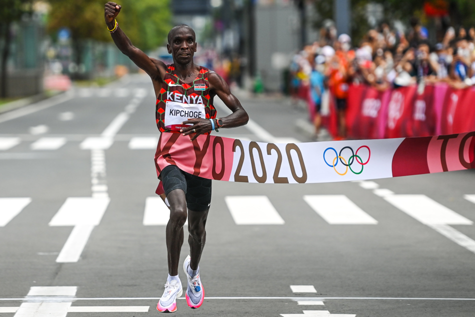 kipchoge running shoes olympics