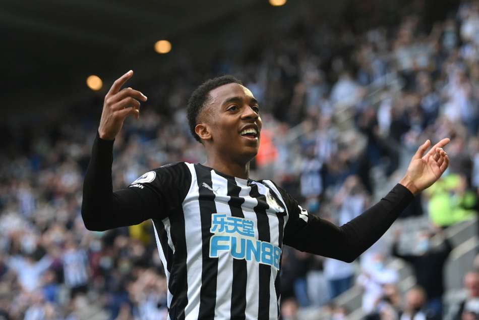 Willock Considered Quitting Social Media Due To Racist Abuse