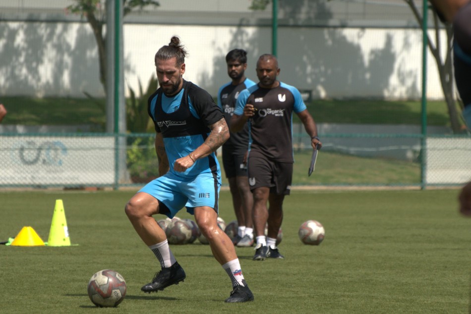 I League Fc Bengaluru United Sign Foreign Strikers Luka Majcen And Pedro Manzi For 2021 22 Season