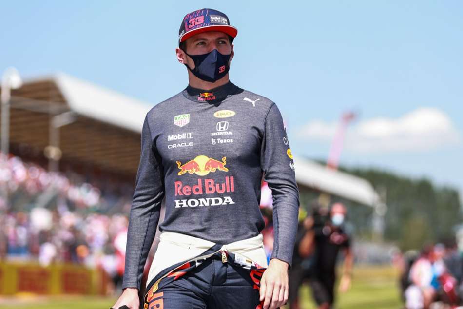 Hamilton F1 Just Ridiculous Fumes Max Verstappen