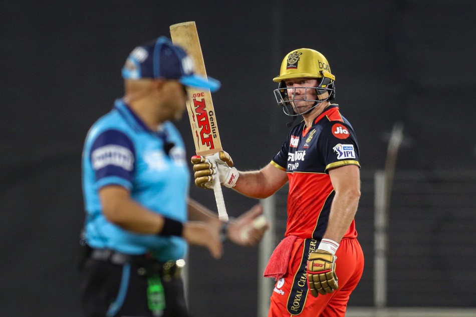 Why did De Villiers pick RCB over Manchester United and Chinnaswamy over Supersport Park? Check out!