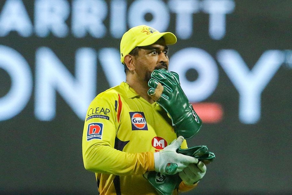 Ipl 2021 Captain Cool Ms Dhoni Lashes Out At Dwayne Bravo After Miscommunication In The Middle