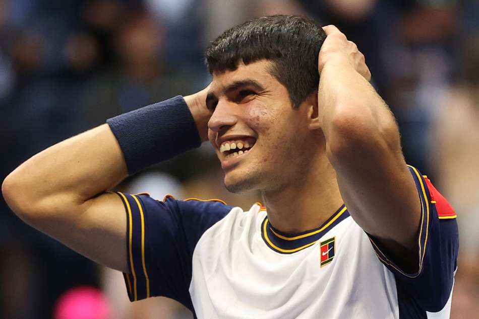 US Open Tsitsipas Stunned As Teenager Alcaraz Causes New York 