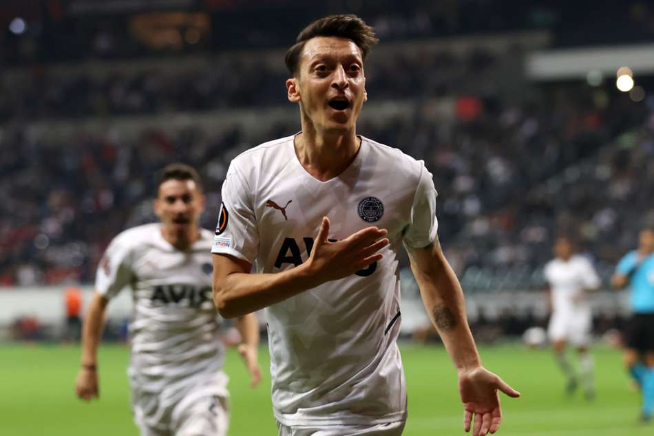 Rumour Has It Newcastle Shortlist Mesut Ozil January Transfer Targets