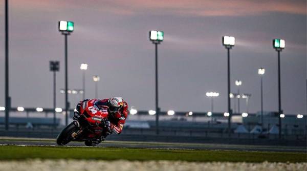 Floodlit circuit