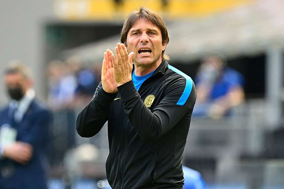 Rumour Has It: Tottenham line up Conte as Nuno sack beckons
