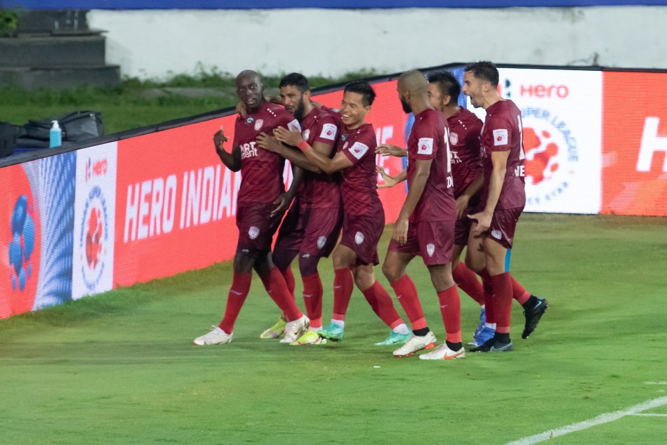 Sports News: ISL: NEUFC vs FCG, Highlights: NorthEast snatch full points against Gaurs with last minute heroics Sports News: ISL: NEUFC vs FCG, Highlights: NorthEast snatch full points against Gaurs with last minute heroics