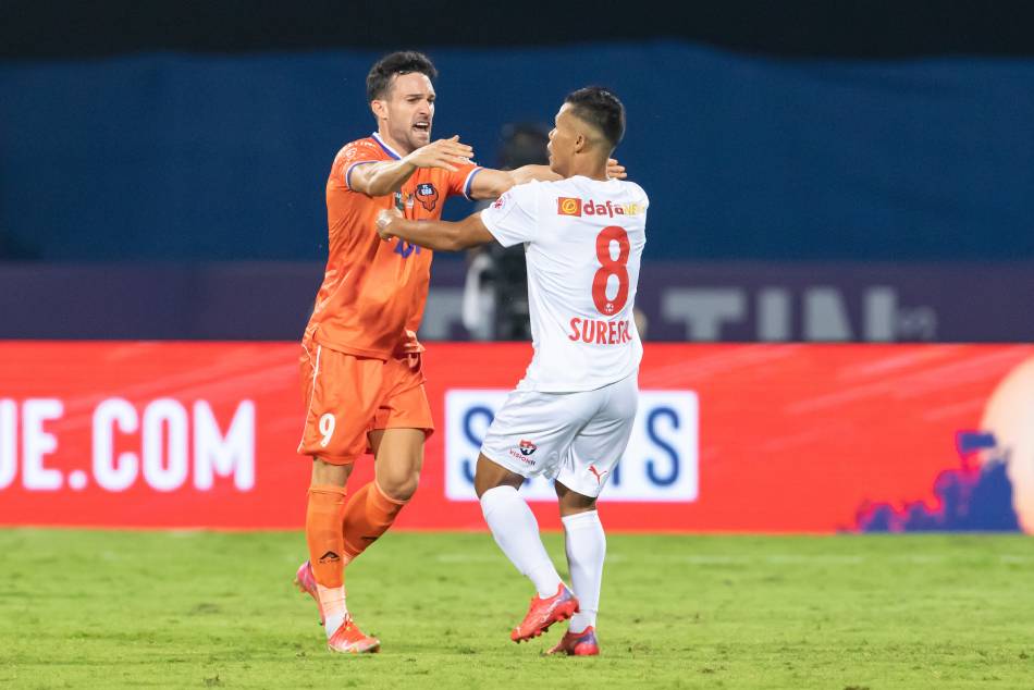 Isl 2021 22 Fc Goa S Jorge Ortiz Charged With Violent Conduct Served With Show Cause Notice