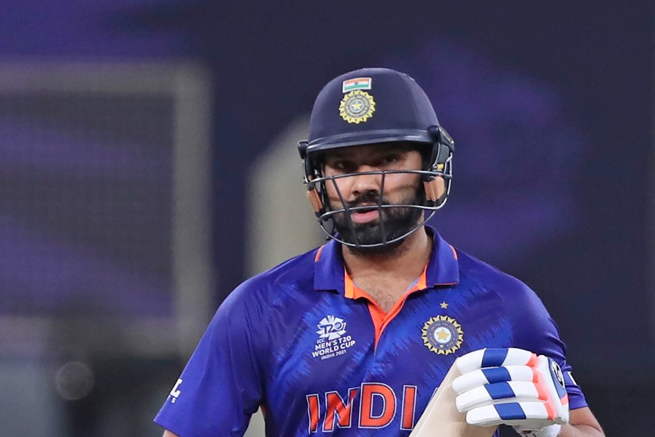 Rohit Sharma sustains hit in Mumbai nets, A team captain Priyank Panchal called as cover - myKhel