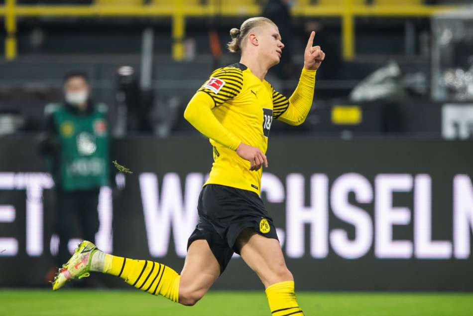 Rumour Has It Barcelona Dream Behind Dortmunds Haaland Delaying Club Decision