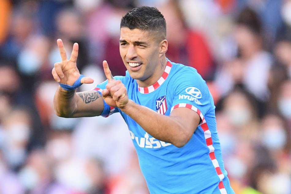 Rumour Has It Atletico Suarez Wants Gerrard Reunion Aston Villa