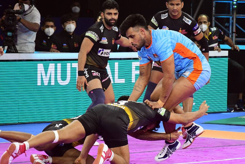 Pro Kabaddi League (PKL) 2021: Maninder Singh’s Super 10 helps Bengal Warriors edge Telugu Titans by one point