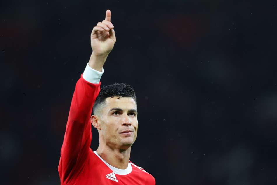 Rumour Has It Manchester United Stand In Ronaldo Way If Wants Out