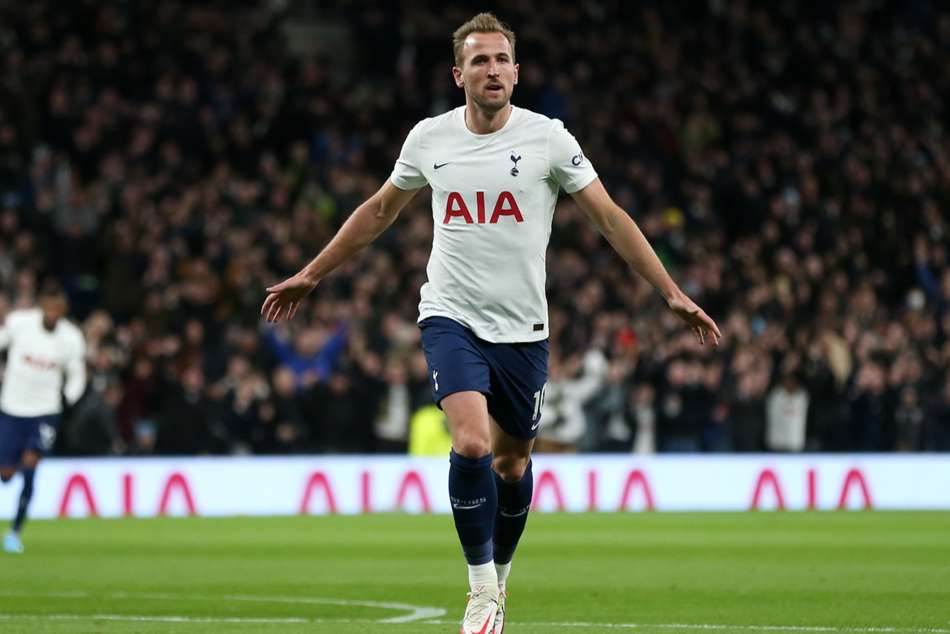 Rumour Has It Manchester United Confident Big Deals Declan Rice Harry Kane With Without Champions League
