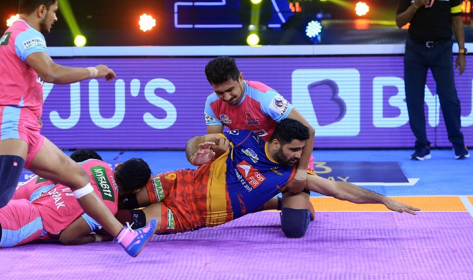 Pkl 2021 22 Pardeep Narwal Shines As Up Yoddha Beat Jaipur Pink Panthers