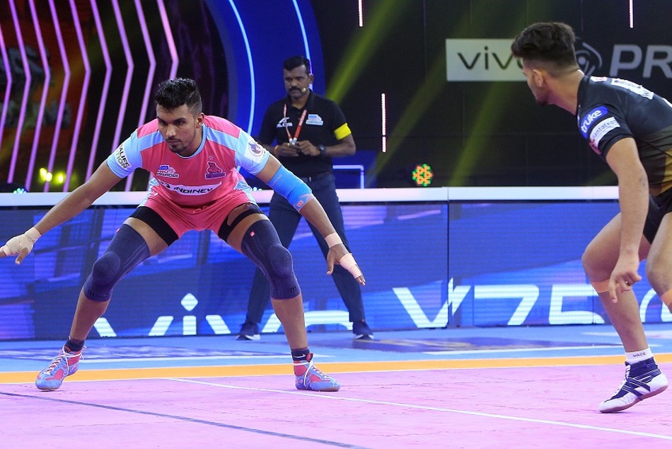 Pkl Jaipur Pink Panthers Decimate Telugu Titans To Improve Playoff Chances