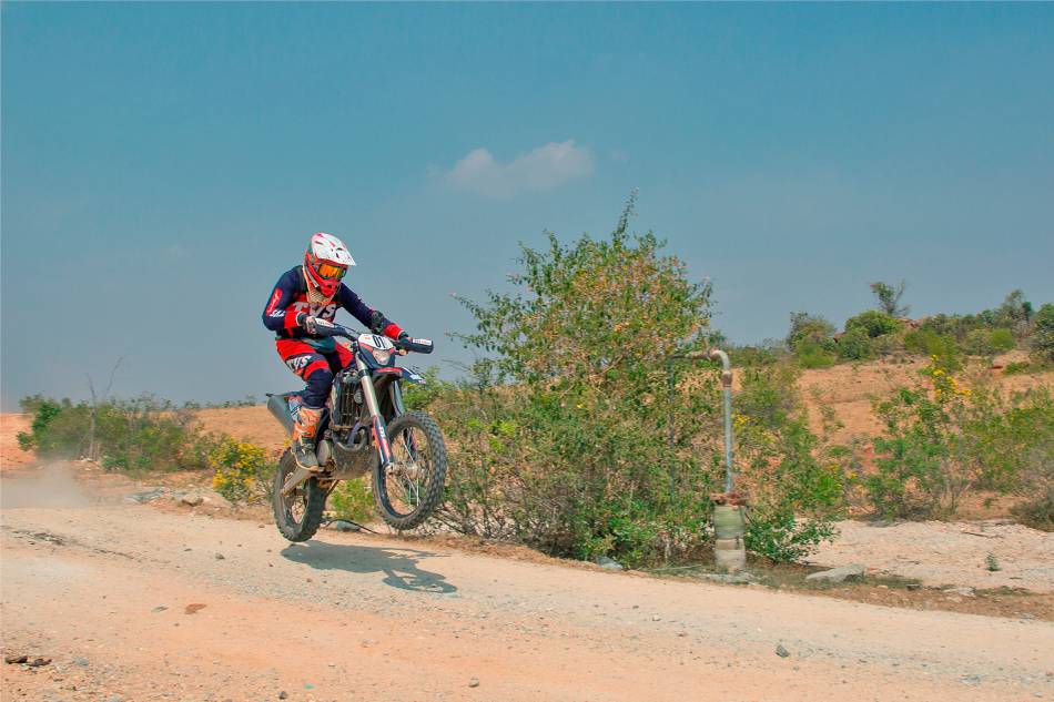 Dakshin Dare Tvs Racing S Rajendra Clinches Maiden Title