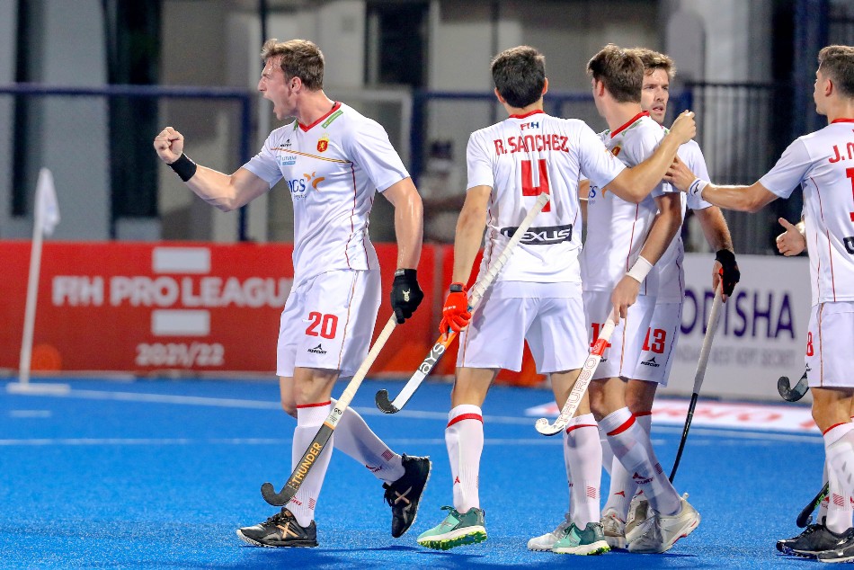 Cunill Brothers Shine As Spain Stun India 3 5 In Fih Pro League