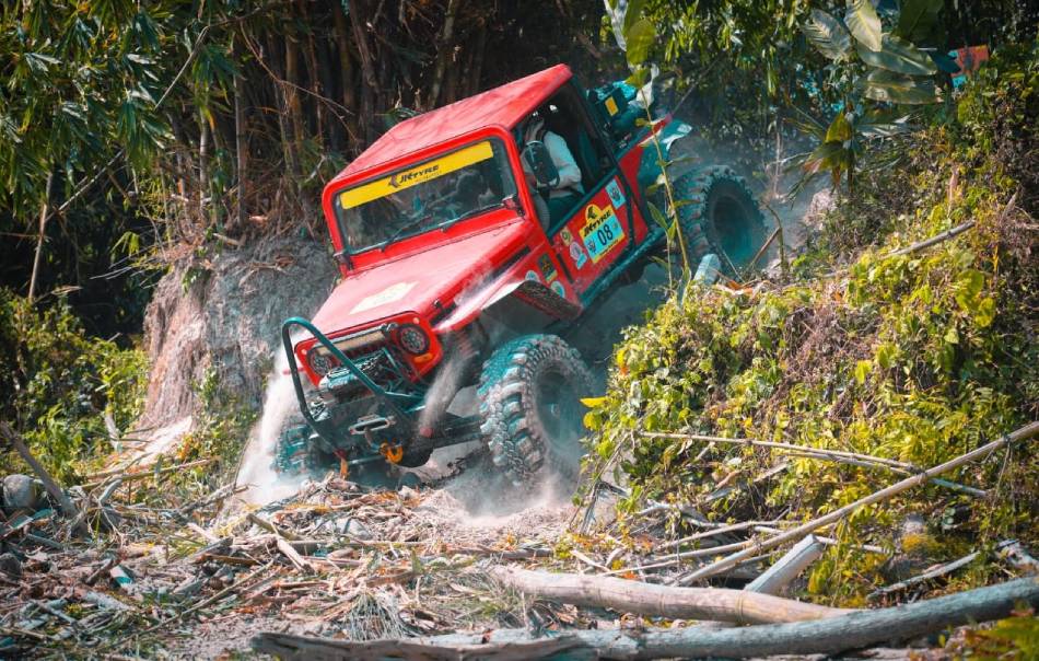 Jk Tyre Orange 4x4 Fury Team Gulf Reigns Supreme