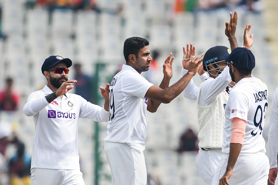 Ravichandran Ashwin leapfrogs Kapil Dev to become second leading wicket-taker for India in Test cricket - myKhel