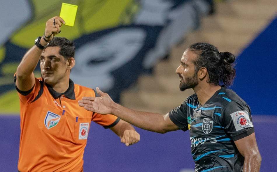 Isl 2021 22 Aiff Suspends Kerala Blasters Harmanjot Khabra For 2 Matches Fines Rs 1 5 Lakh