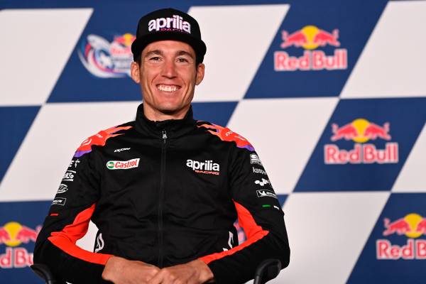Espargaro the leader