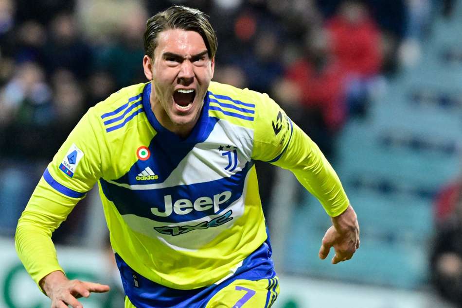 Cagliari 1-2 Juventus: Vlahovic keeps Bianconeri in Scudetto hunt