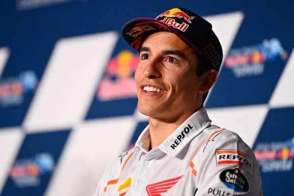 Marquez struggles