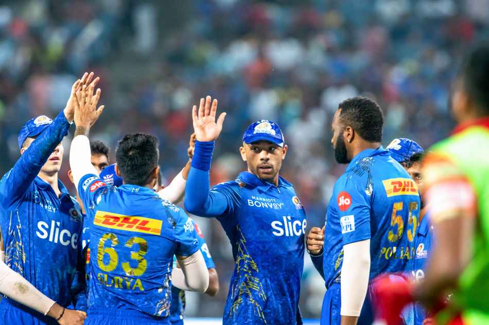 2022 Mumbai Indians Official IPL Match Player Jersey