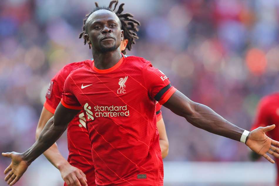 Rumour Has It Barcelona Enter Race Liverpool Mane Bayern Interest