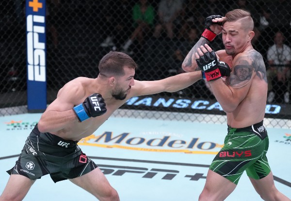 Preliminary Card Action (Photo: Jeff Bottari/Zuffa LLC)