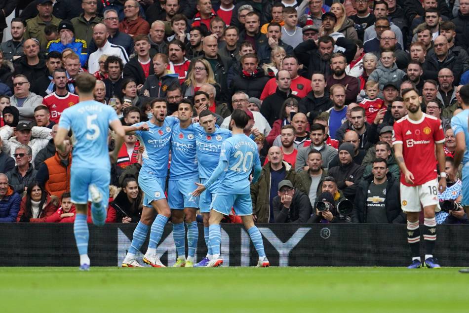 Manchester United Ready To Allow Star Defender Leave For Cut Price Fee