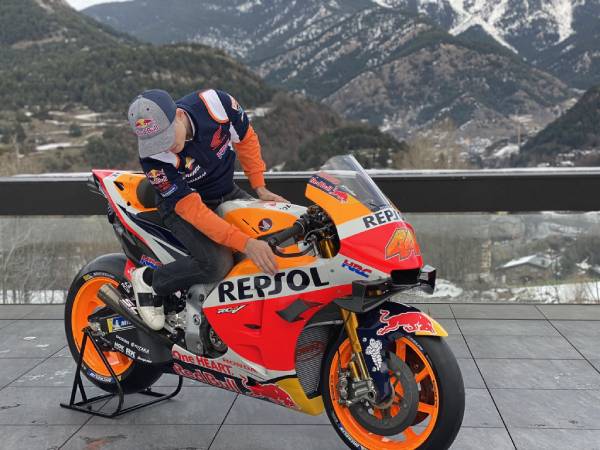Pol Espargaro pulls out