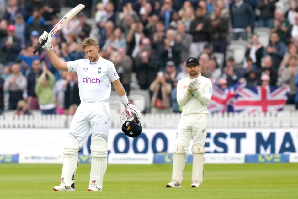 1st Test: Draw at Nottingham