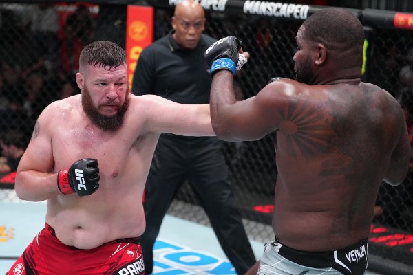 Other Main Card Action (Photo: Jeff Bottari/Zuffa LLC)
