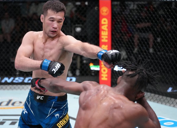 Co-main Event: Magny vs. Rakhmonov (Photo: Jeff Bottari/Zuffa LLC)