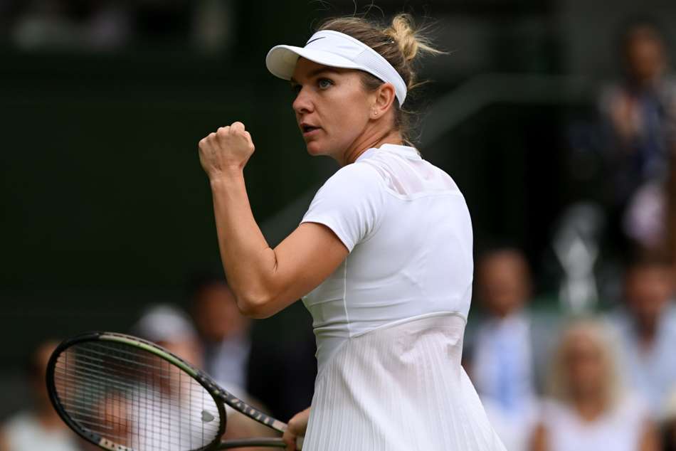 Wimbledon grass courts drawing criticism from players, coaches