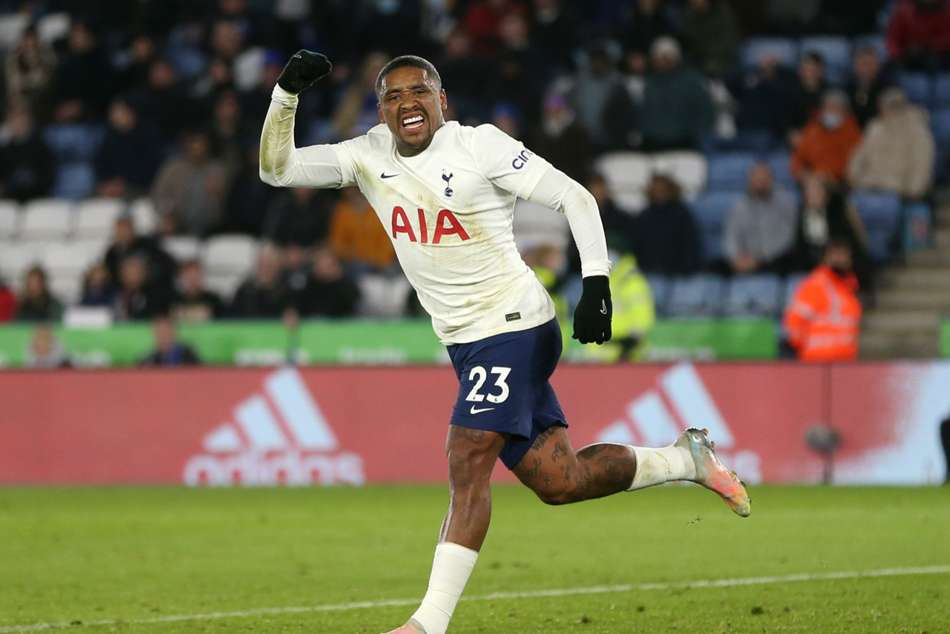 Steven Bergwijn Ajax Tottenham Transfer News