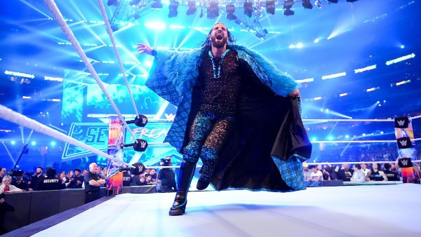 Seth Rollins (6-2)