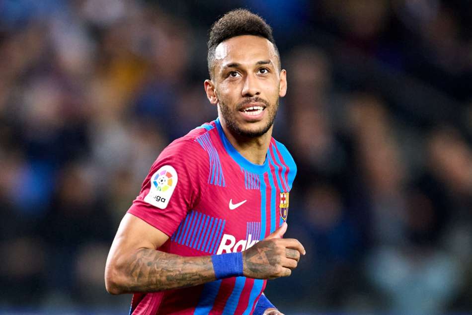Rumour Has It: Chelsea prepare to swoop for Barcelona’s De Jong and Aubameyang