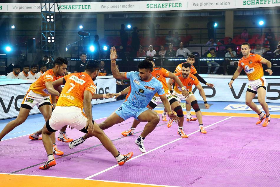 Pkl 2022 Captain Fazel Atrachali Stars In Puneri Paltan S Victory Over Bengal Warriors