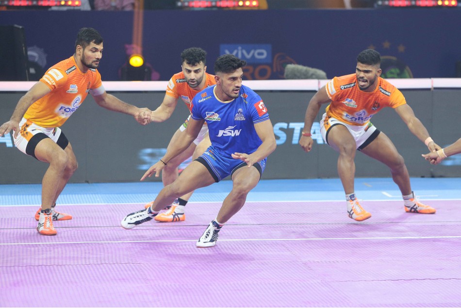 Pkl 2022 Puneri Paltan And Haryana Steelers Play Out Thrilling Match To Tie 27 27
