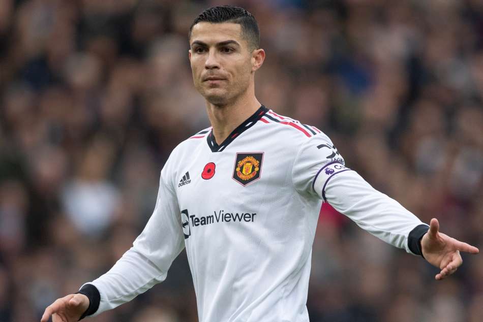 Rumour Has It Chelsea Fiorentina Cristiano Ronaldo Manchester United Tear Up Contract