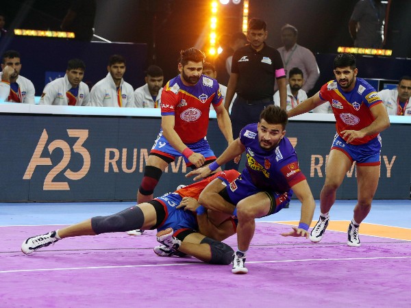 Pkl Dabang Delhi Vs Up Yoddhas Highlights Pardeep Narwal Sets The Stage On Fire As Up Decimate Delhi