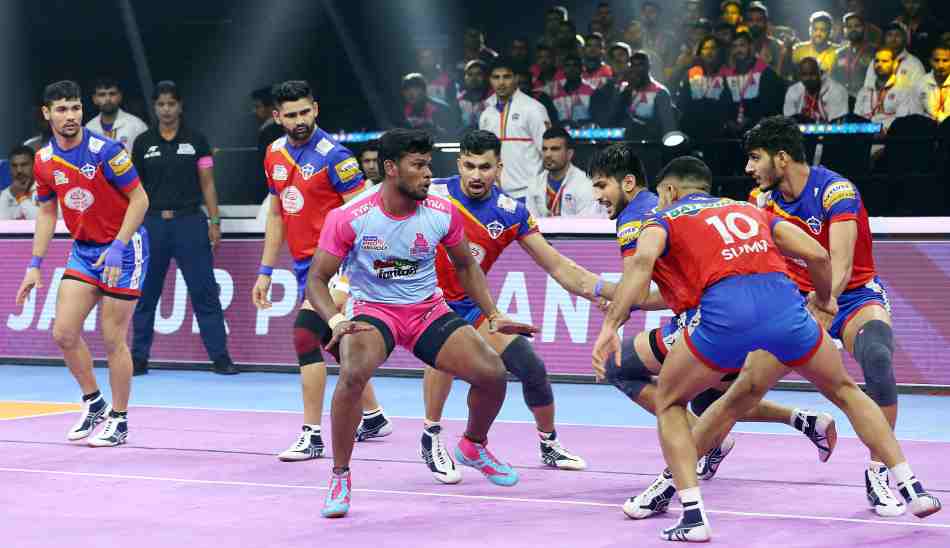 Pkl Arjun Deshwal Powers Jaipur Pink Panthers To Big Win Over Up Yoddha